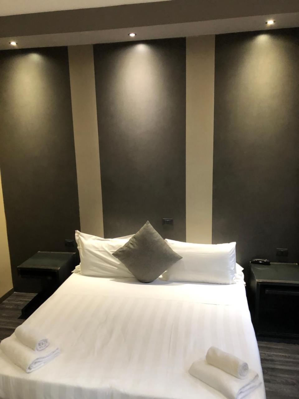 V99 Hotel Rom Exterior foto
