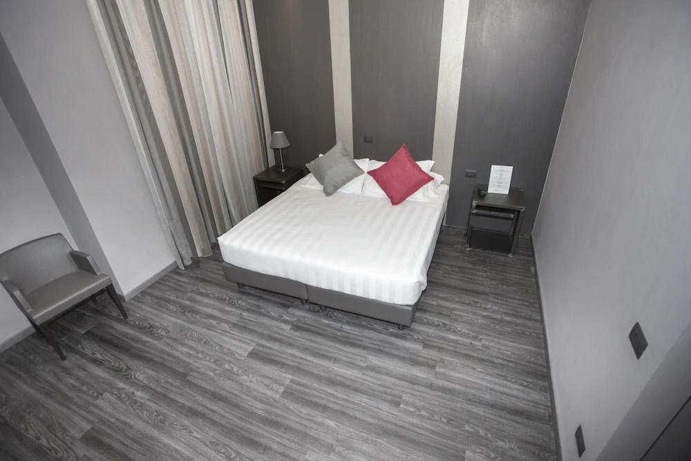 V99 Hotel Rom Exterior foto